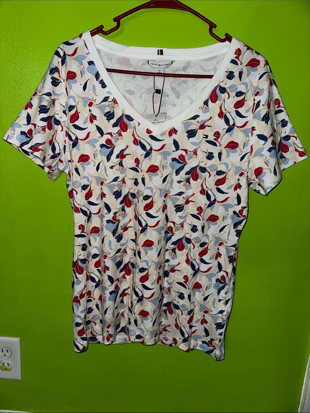 Tommy Hilfiger White V-Neck Tee with Red & Blue Leaf Print